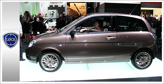 lancia-ypsilon-versus.jpg